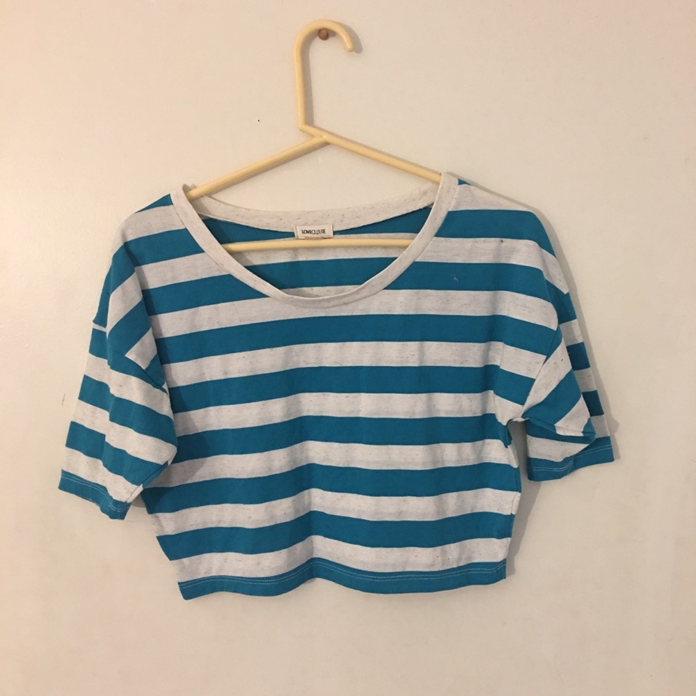 Crop top love culture white and blue stripes